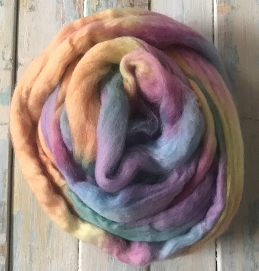 21 mic – Pastel Colour Rainbow Roving – 50 grams (1.75oz) (537)