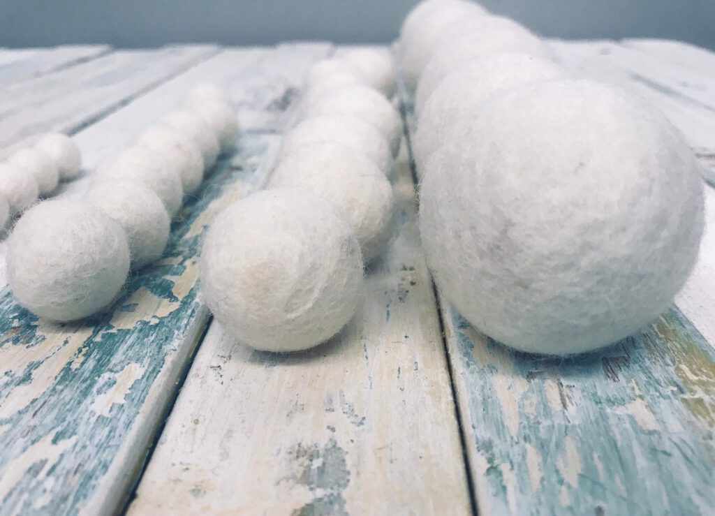 Felt Balls – 100% Wool – Natural Colour – Great for Dyeing