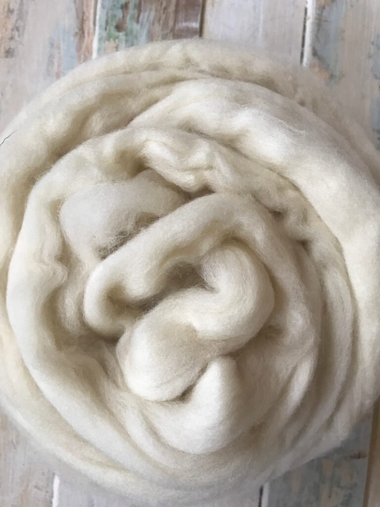 Merino D'Arles – Natural White – 21.5 Micron – Wet Felting, Needle Felting, Roving 50grams (1.75oz)